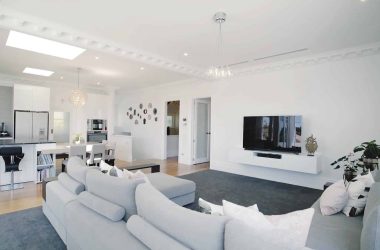 House_coats_painting